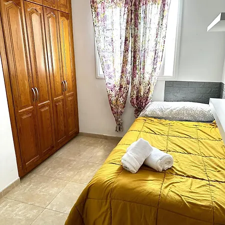 Daire Tenerife - 2 Bedrooms *